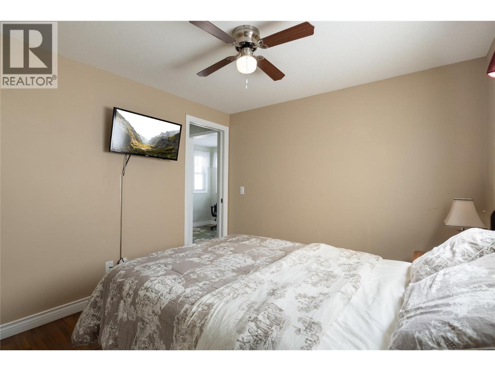 #24 8000 Highland Road - 14