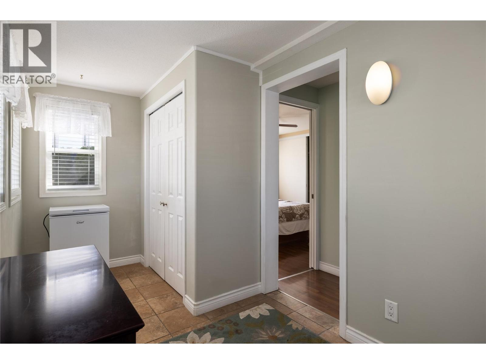 #24 8000 Highland Road - 3