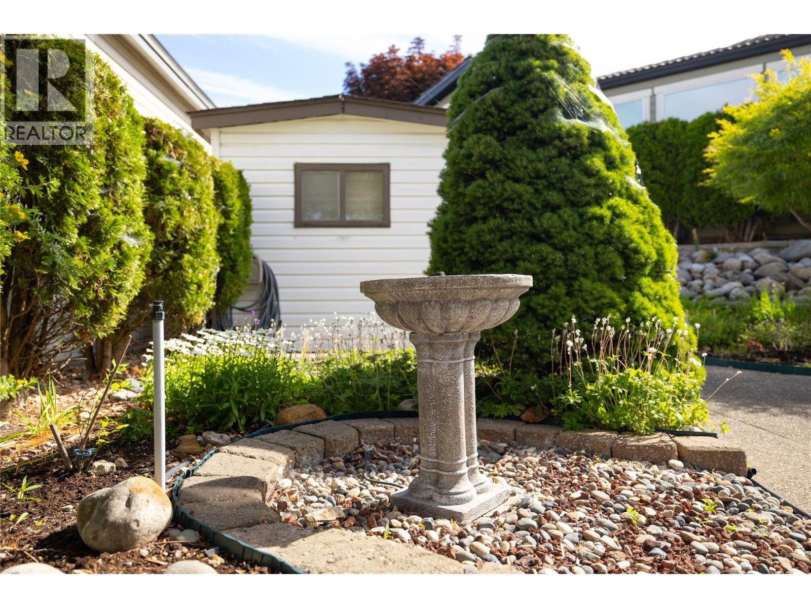 #24 8000 Highland Road - 22