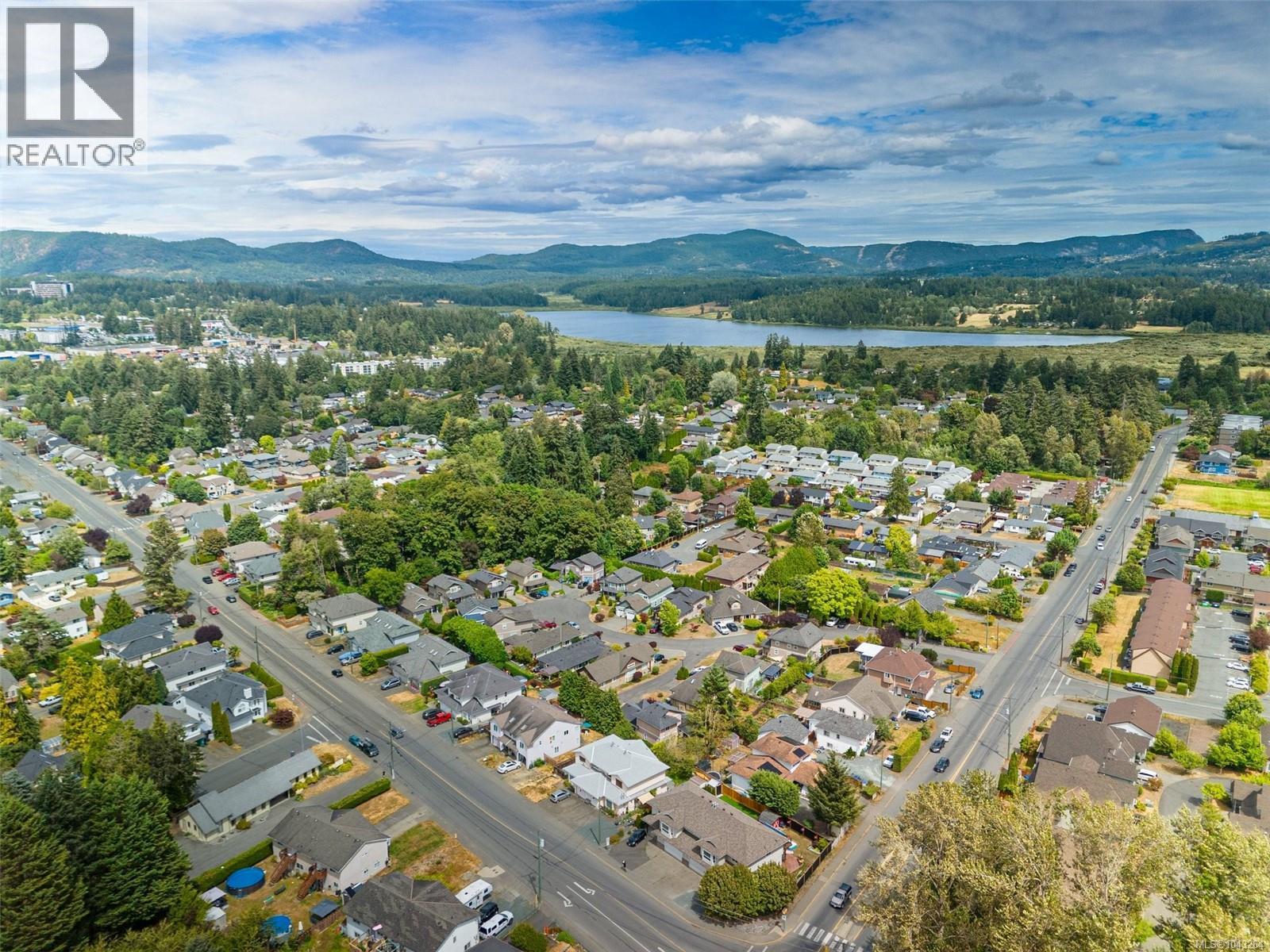 #4 3085 Sherman Rd - 33