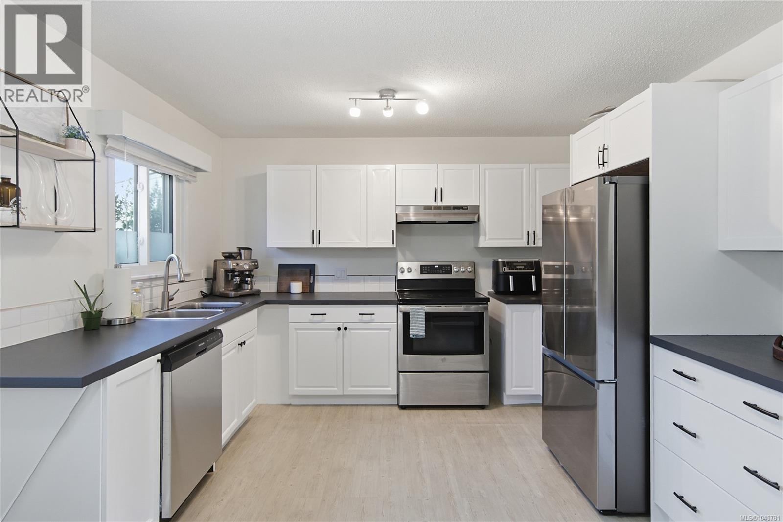 #18 3271 Cowichan Lake Rd - 3