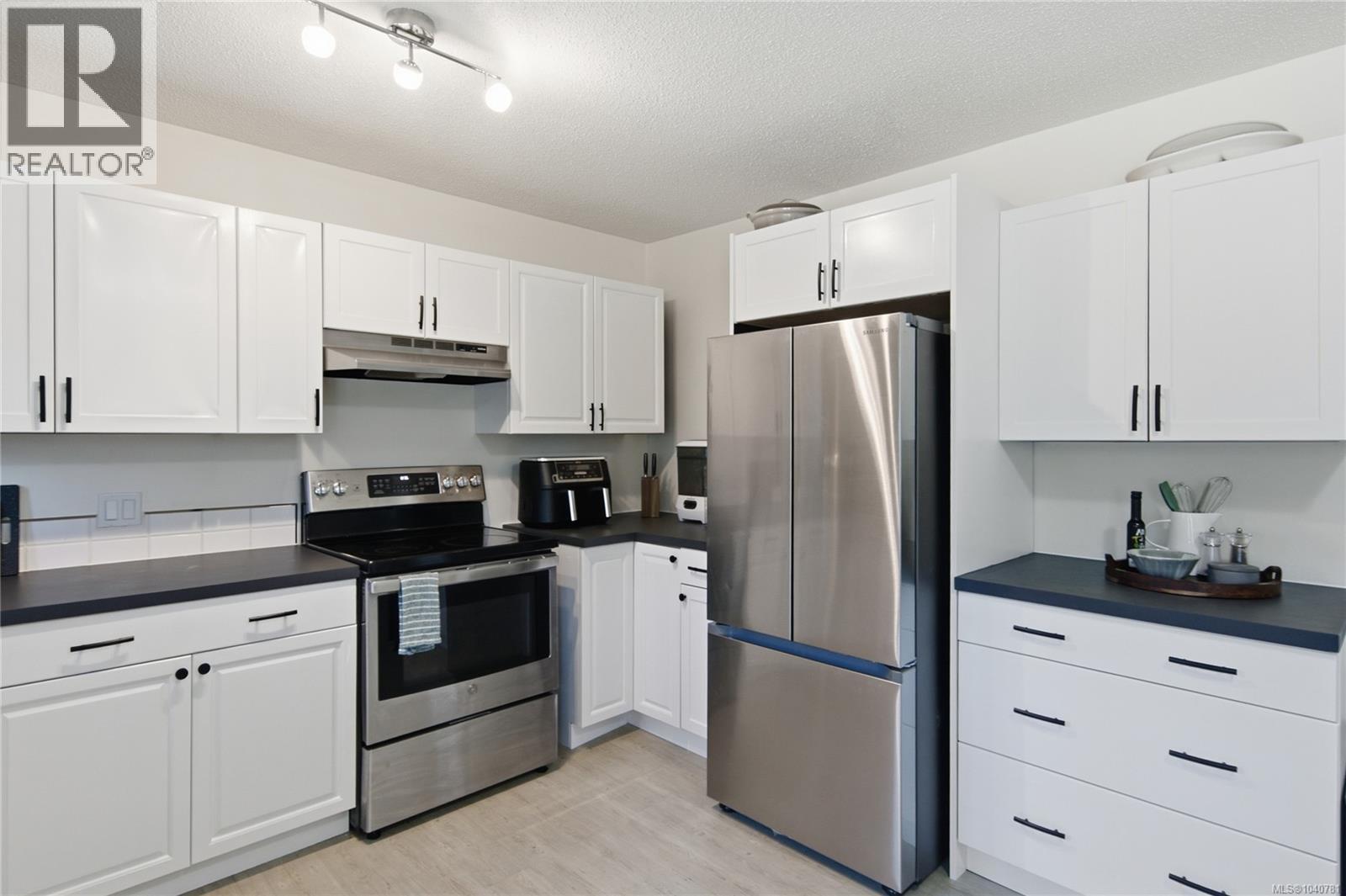 #18 3271 Cowichan Lake Rd - 6