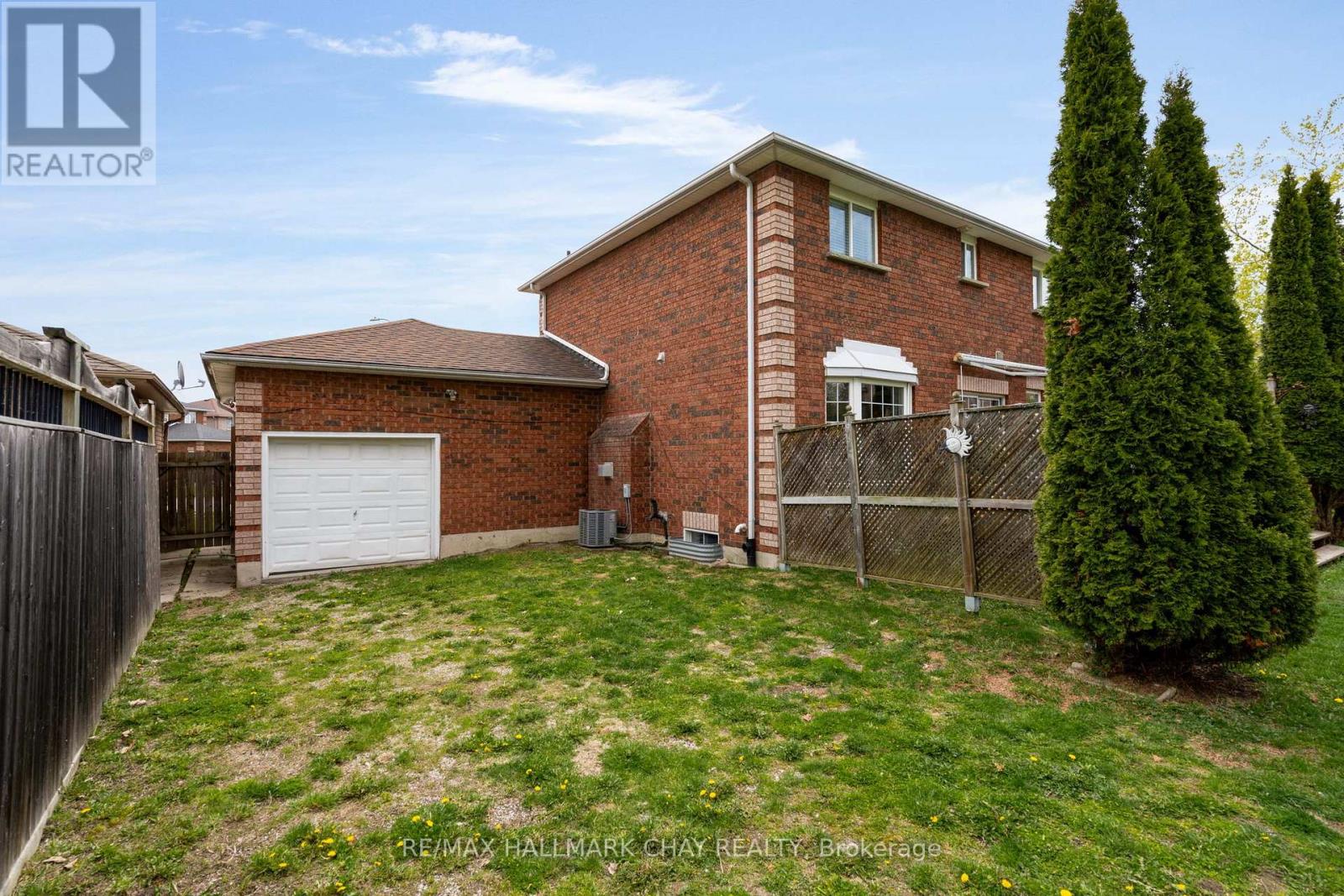 34 CROMPTON DRIVE - 31