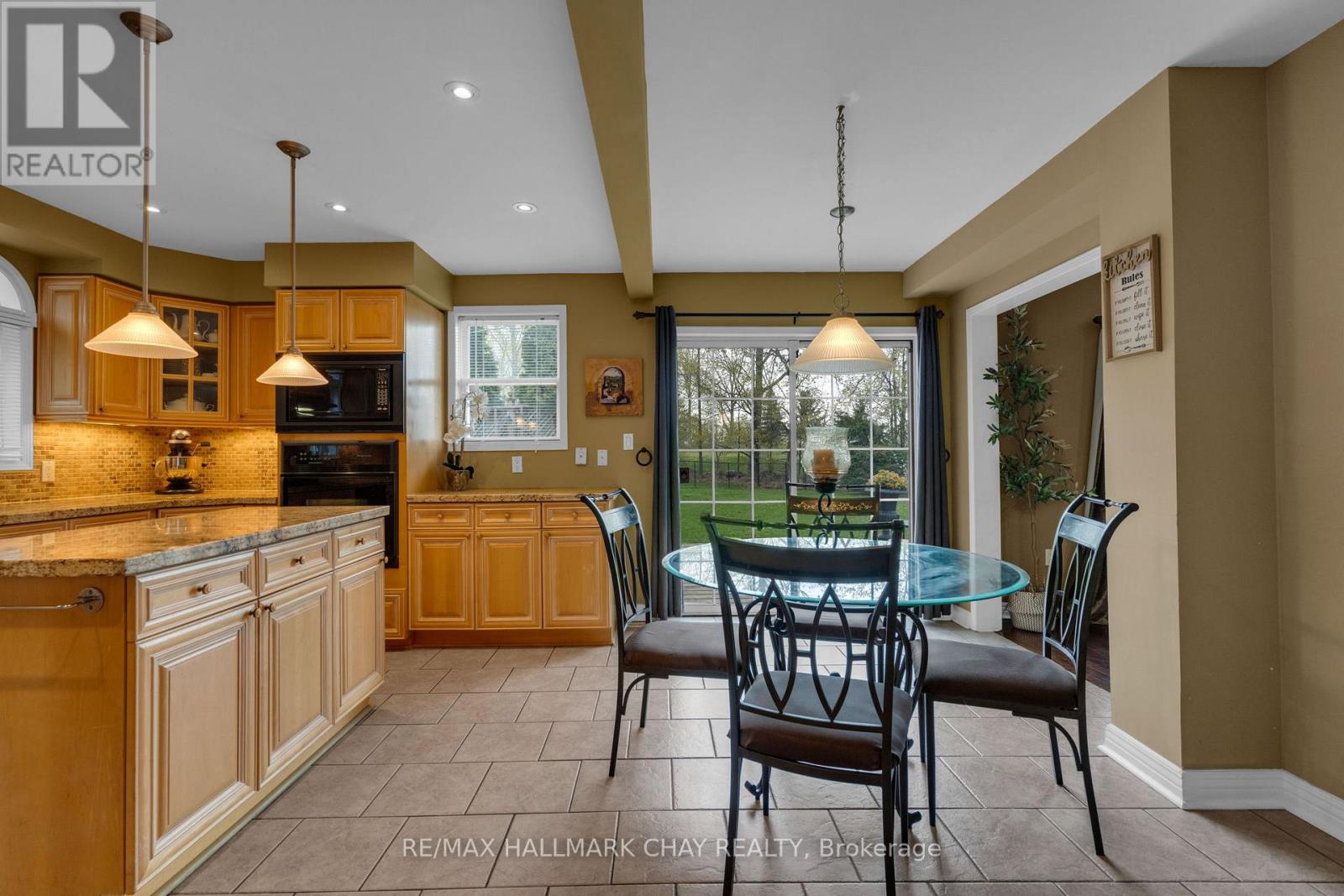 34 CROMPTON DRIVE - 7