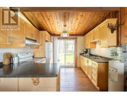 Kitchen - 5240 Prospect Avenue, Ramara, ON L3V0Z1 Photo 6