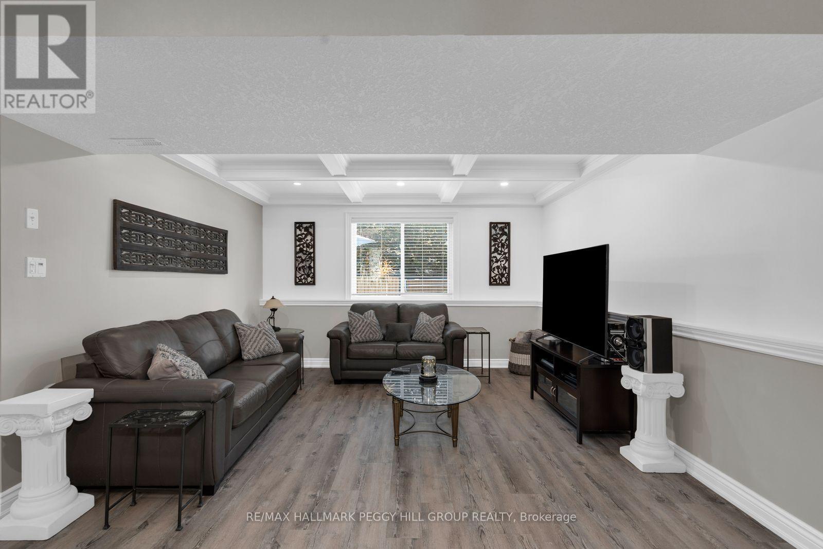 52 SUMMERSET DRIVE - 13