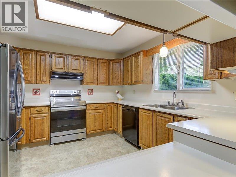  2434 Rhondda Crescent, Kelowna