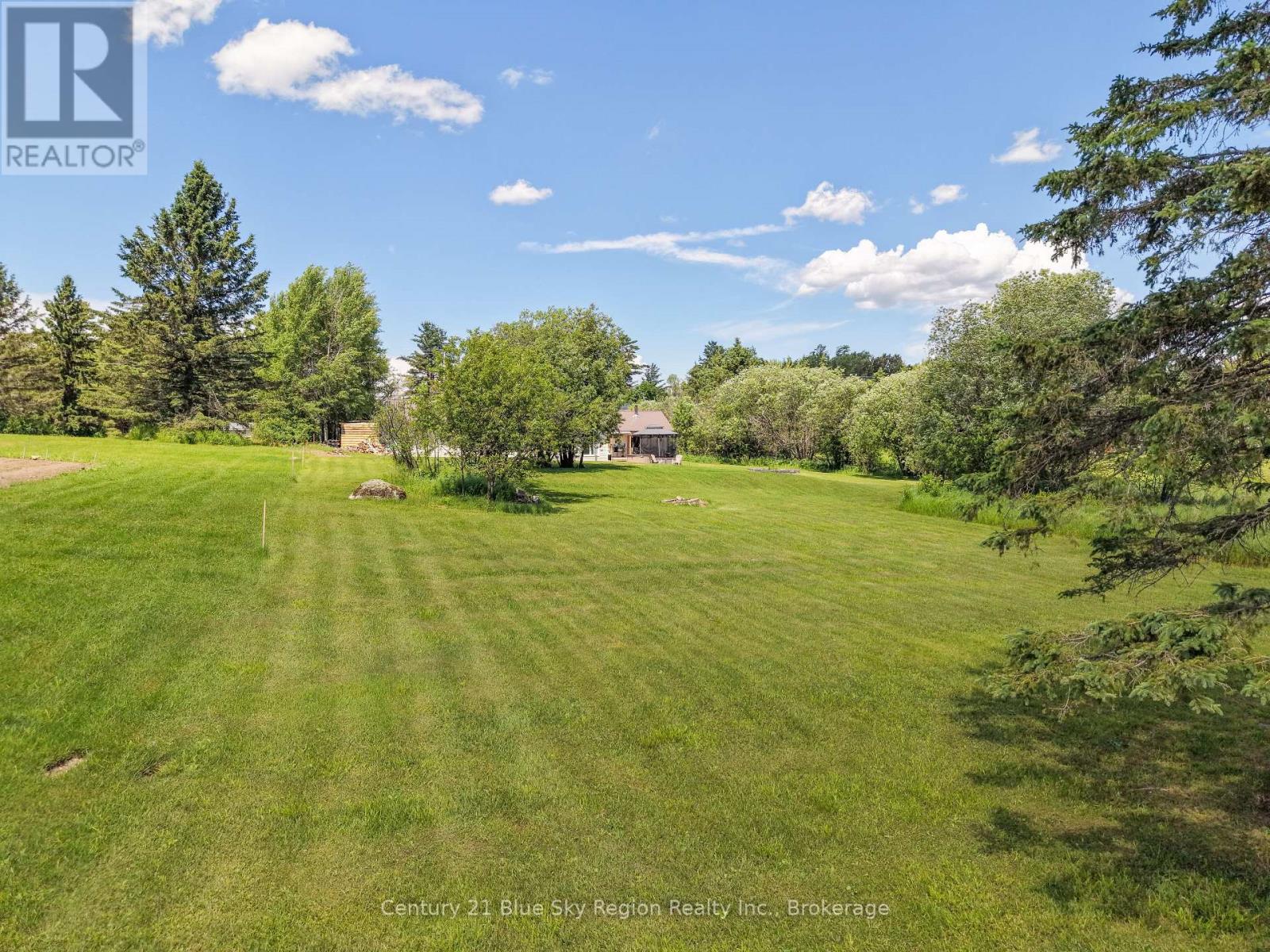 747 DERLAND ROAD - 37