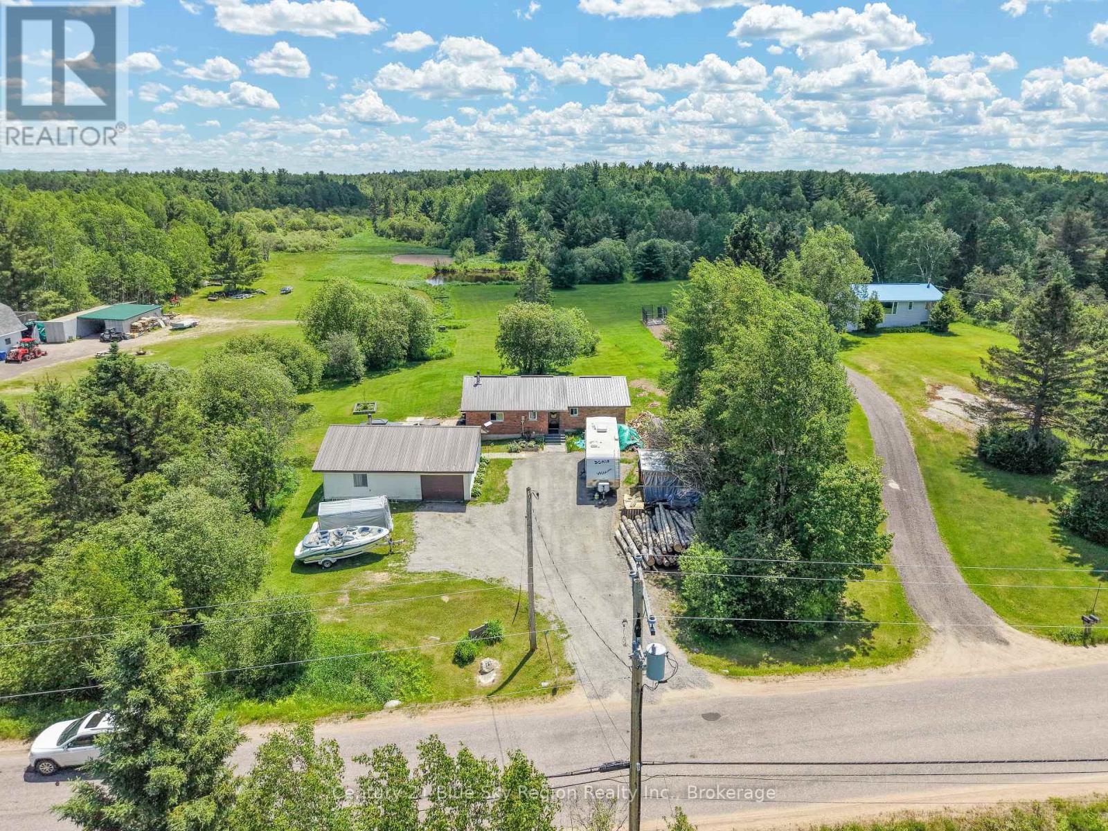 747 DERLAND ROAD - 39