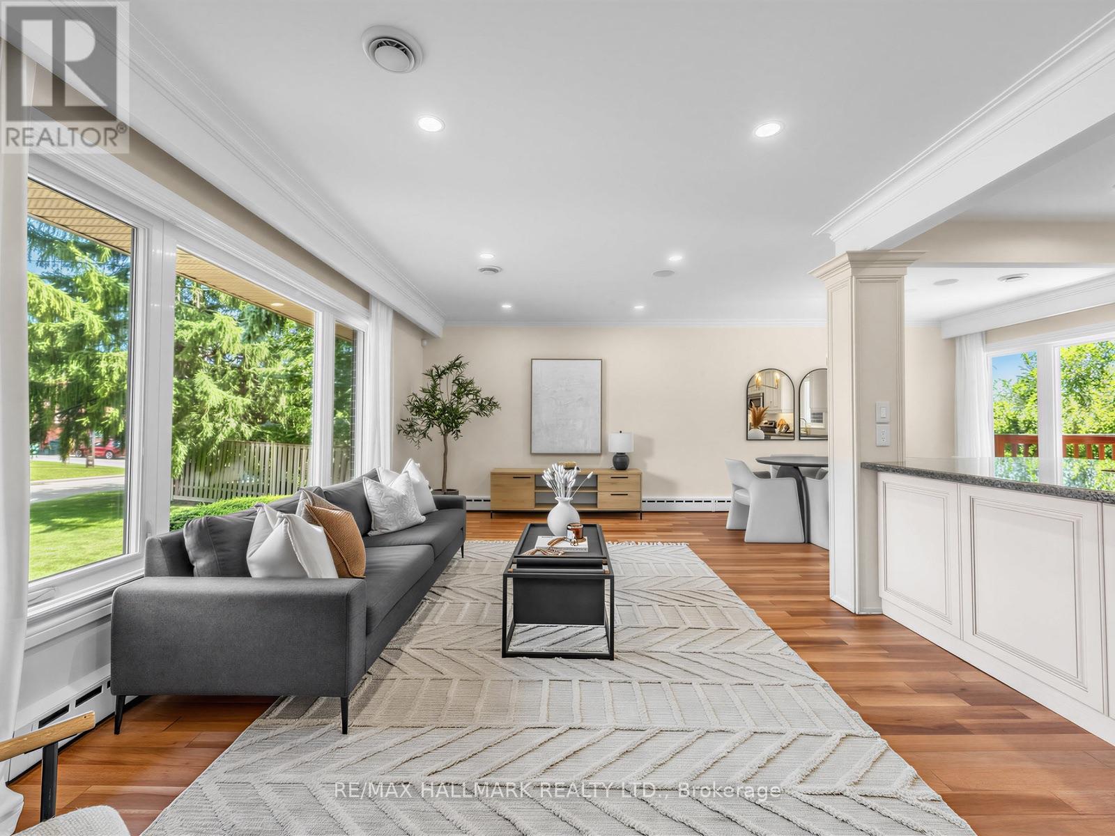 8 TUFTON CRESCENT - 5