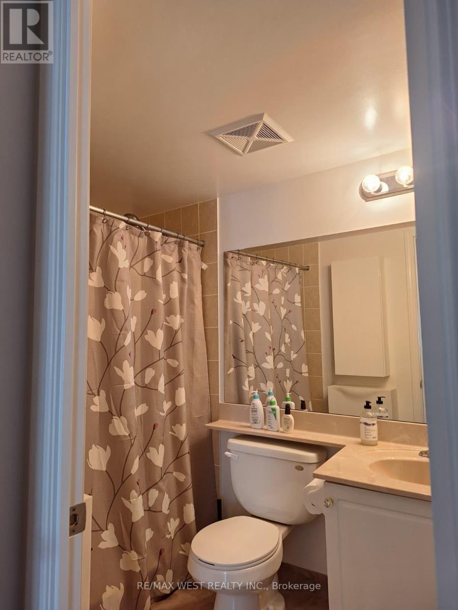 #814 350 RED MAPLE ROAD - 20