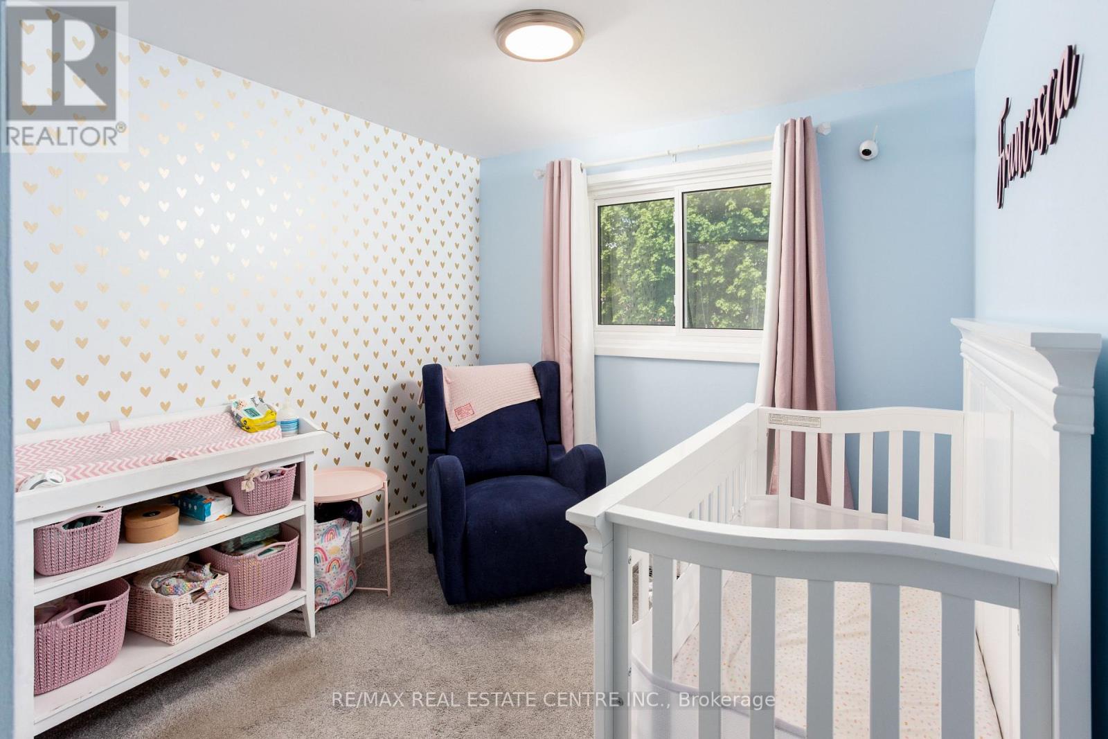 289 ARCHDEKIN DRIVE - 23