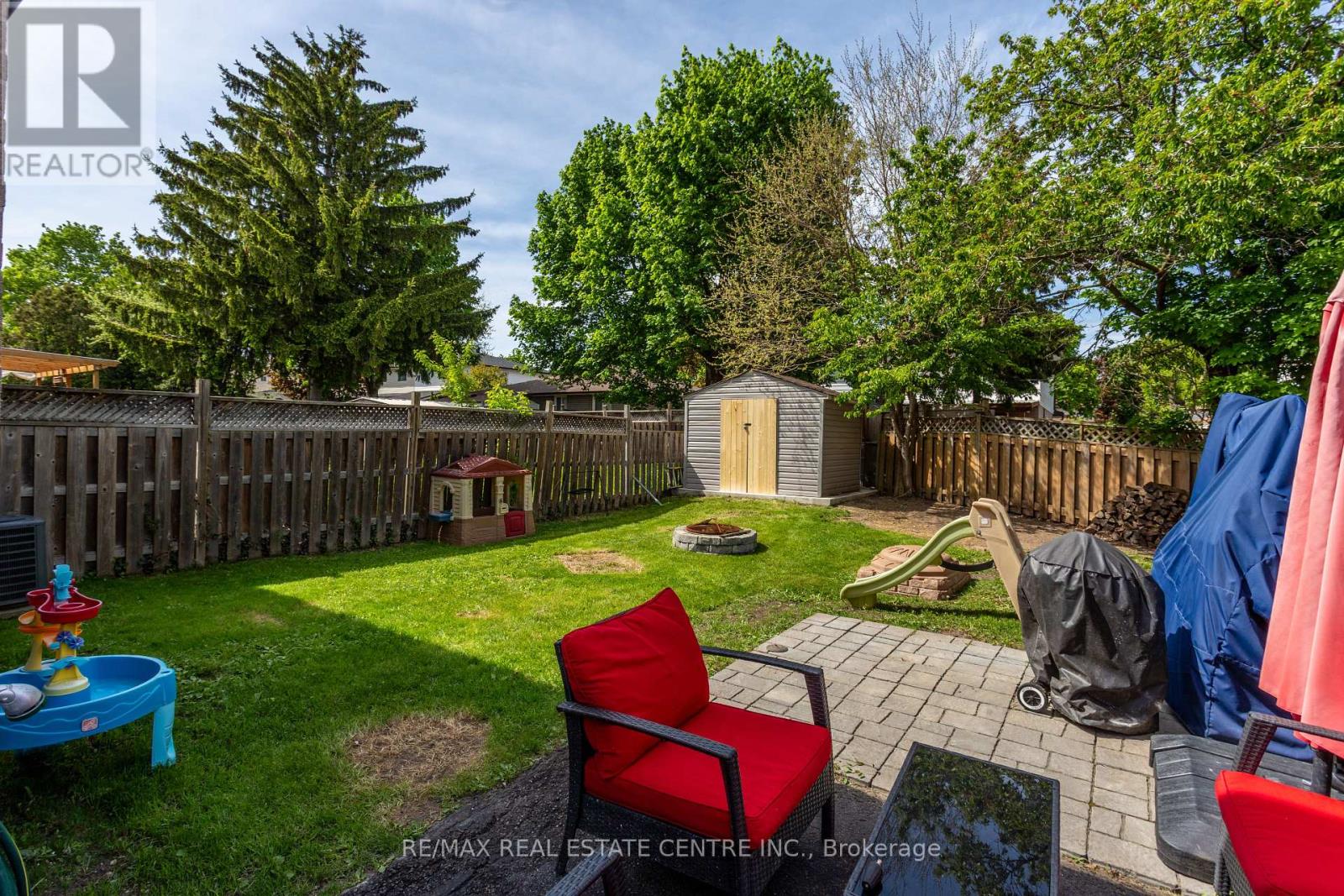 289 ARCHDEKIN DRIVE - 39
