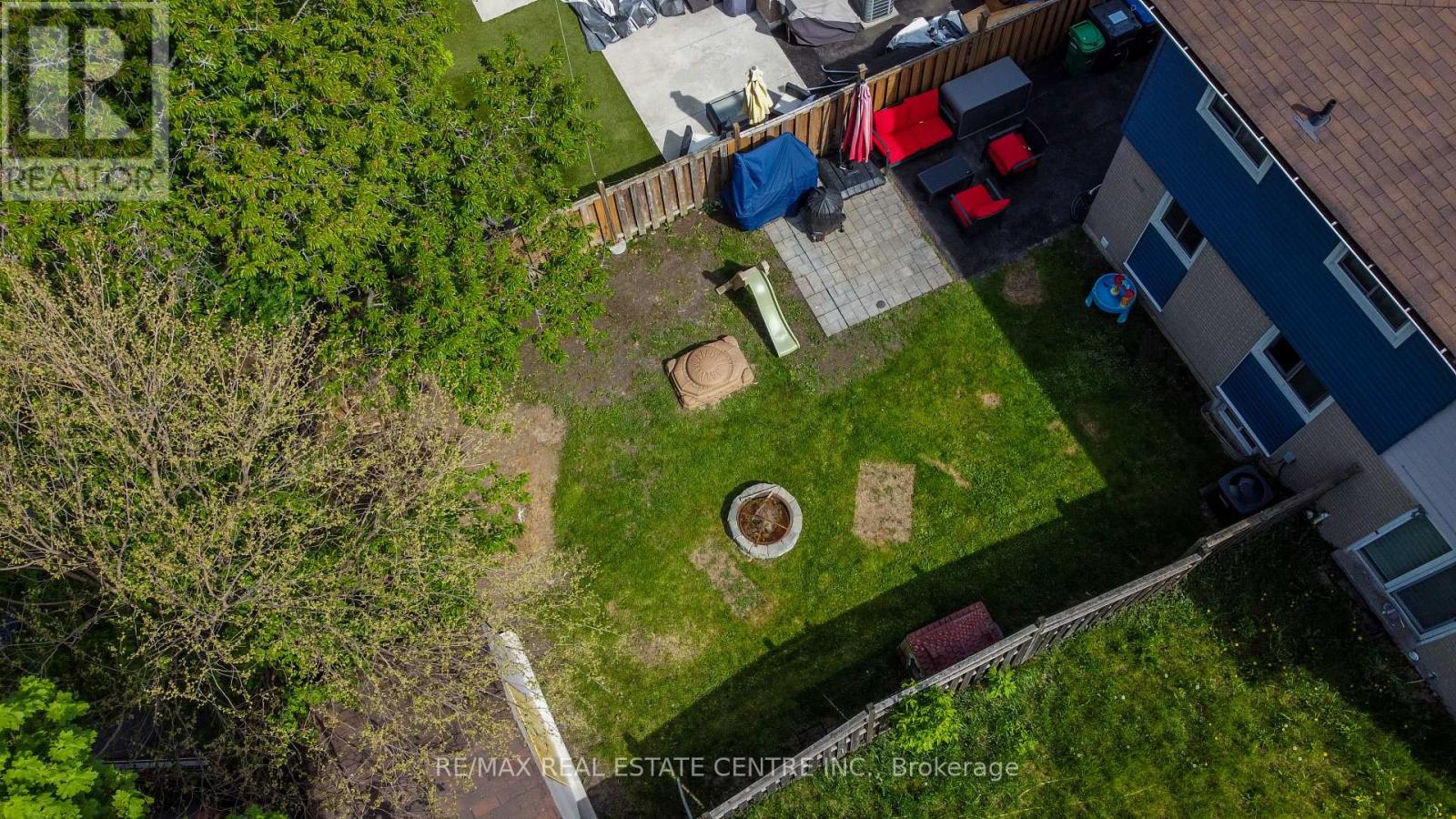 289 ARCHDEKIN DRIVE - 44