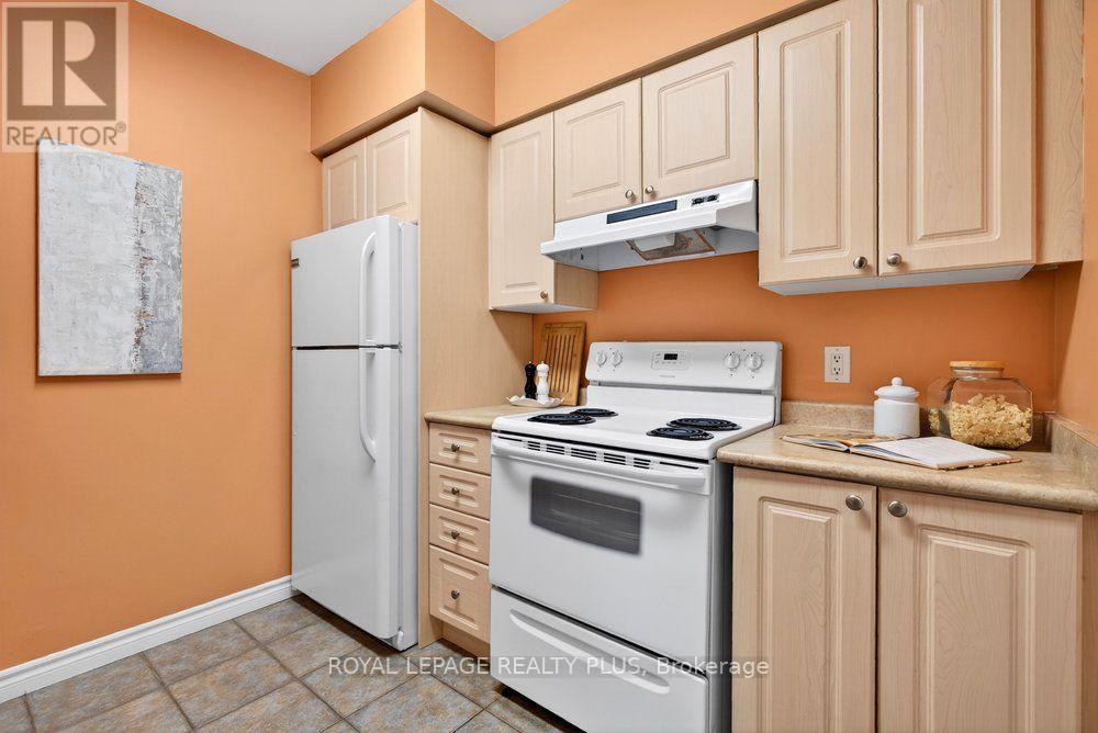 #412 2088 LAWRENCE AVENUE W - 14
