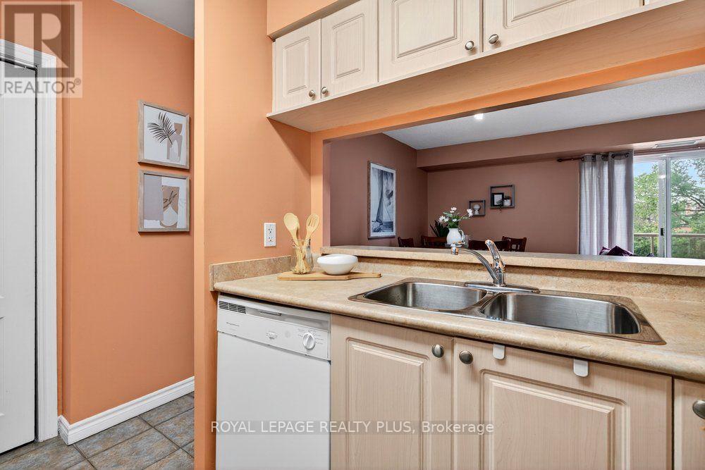 #412 2088 LAWRENCE AVENUE W - 16