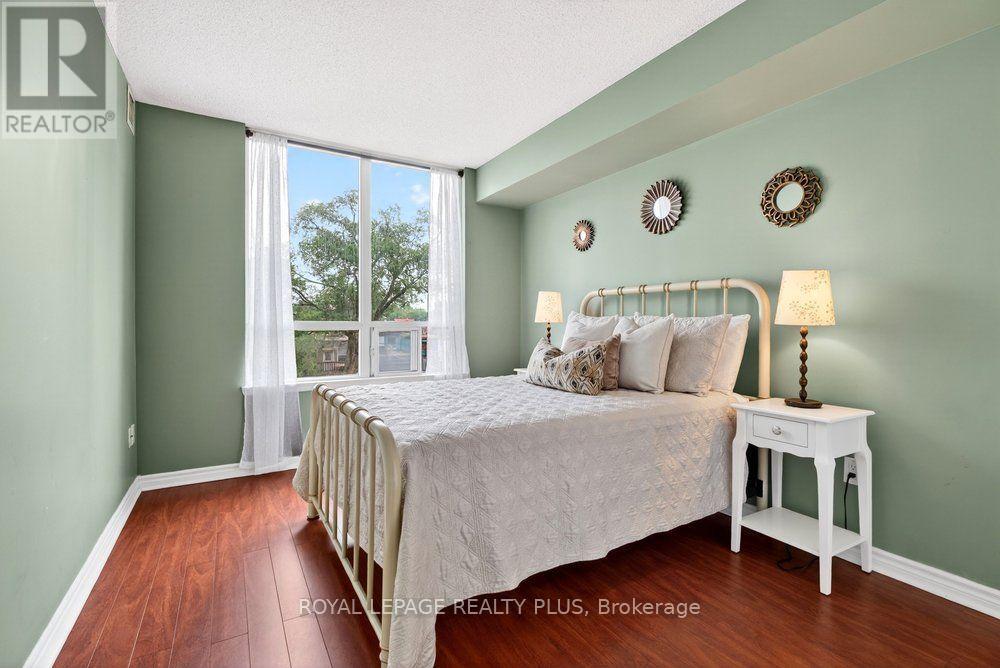 #412 2088 LAWRENCE AVENUE W - 21