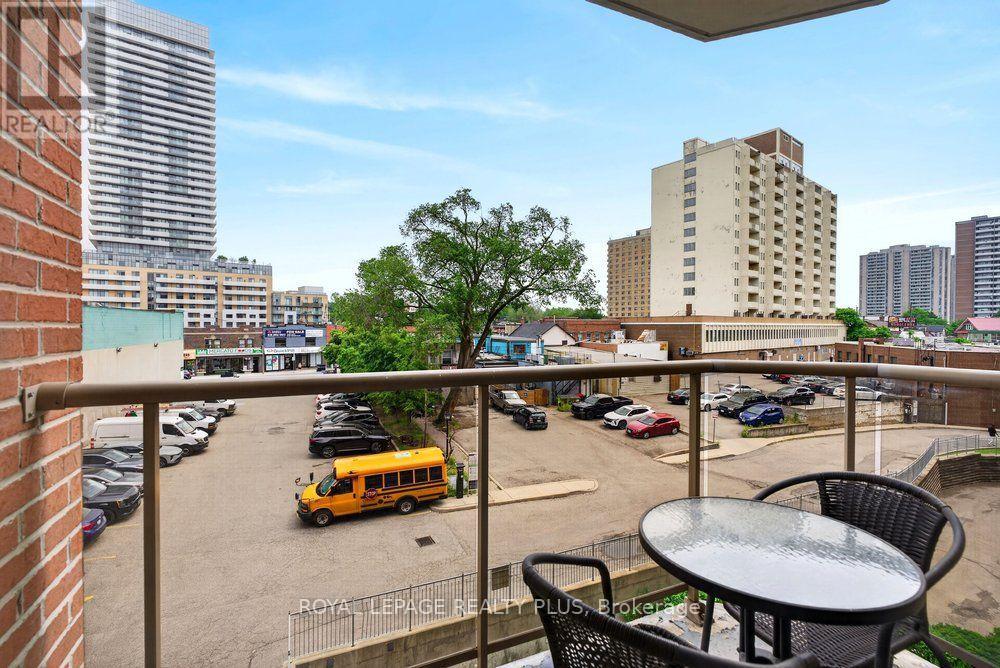 #412 2088 LAWRENCE AVENUE W - 26