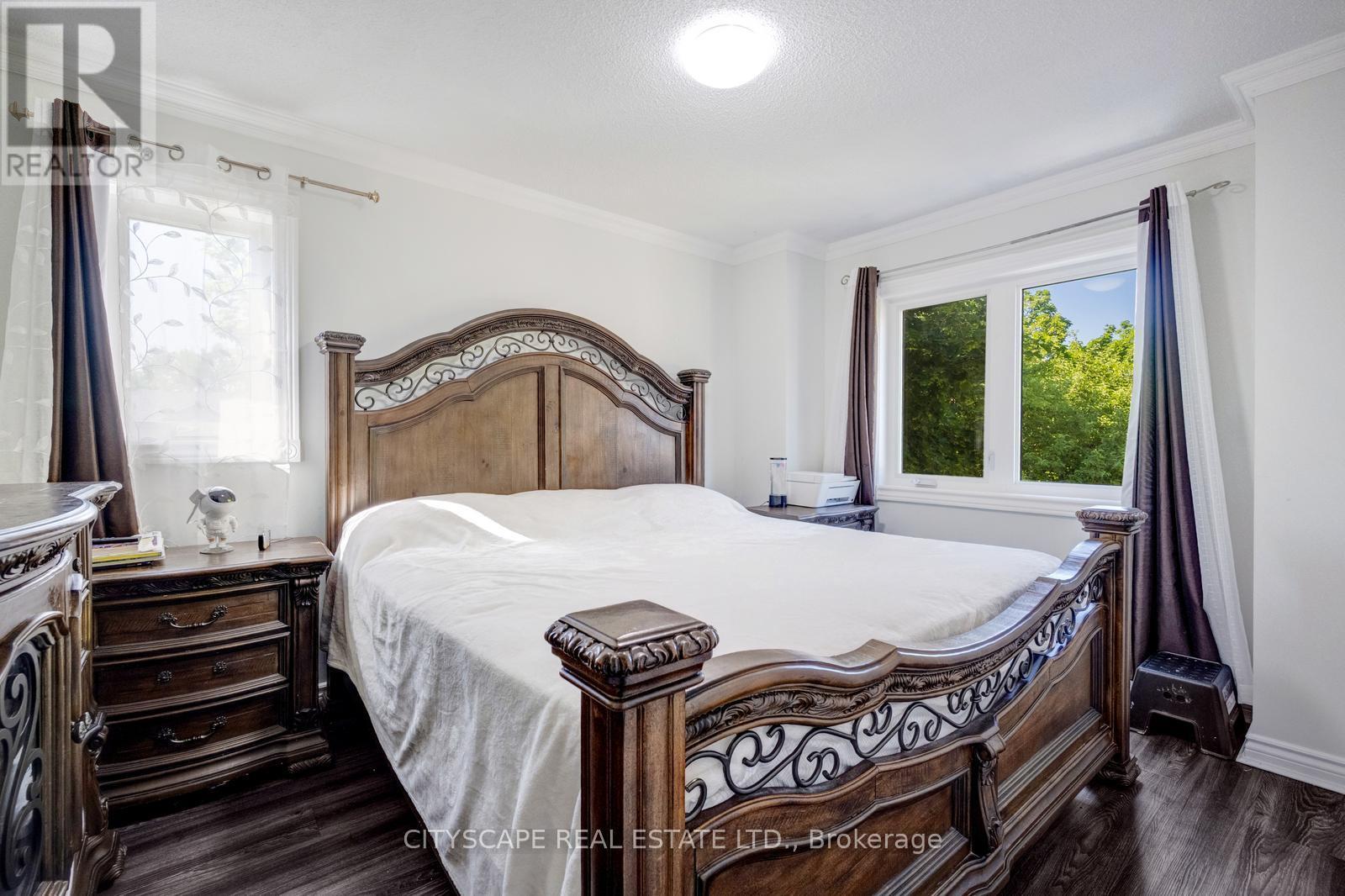 65 MULLIS CRESCENT - 23