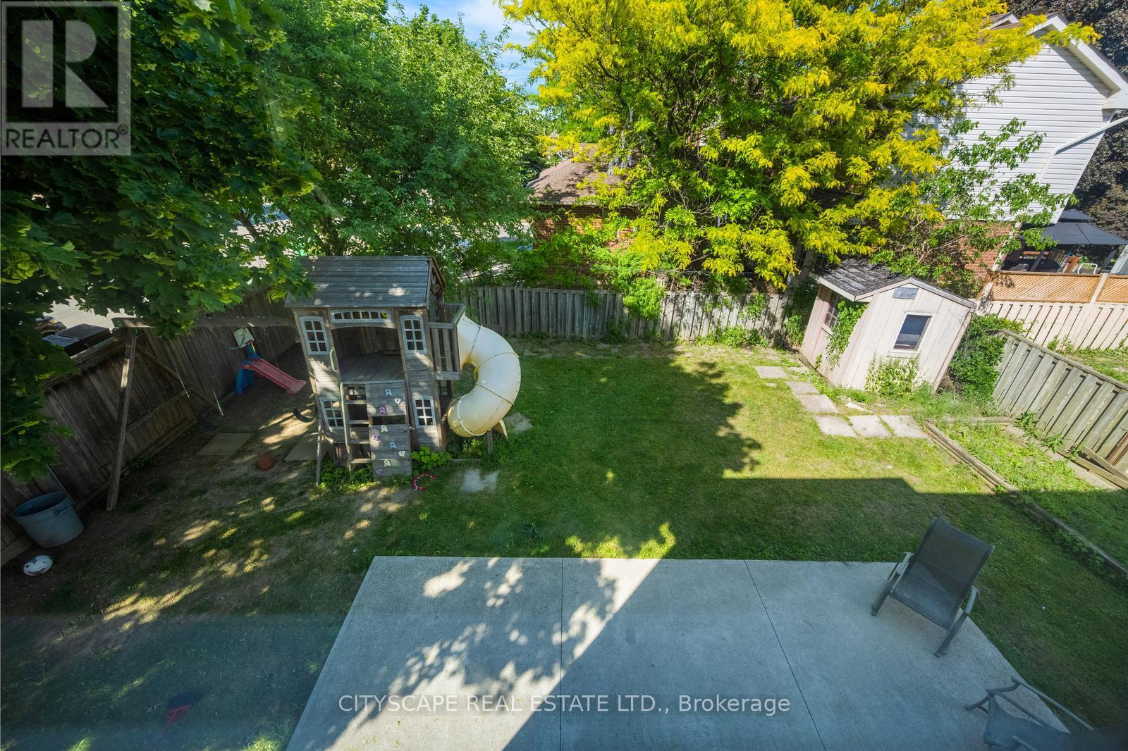 65 MULLIS CRESCENT - 42