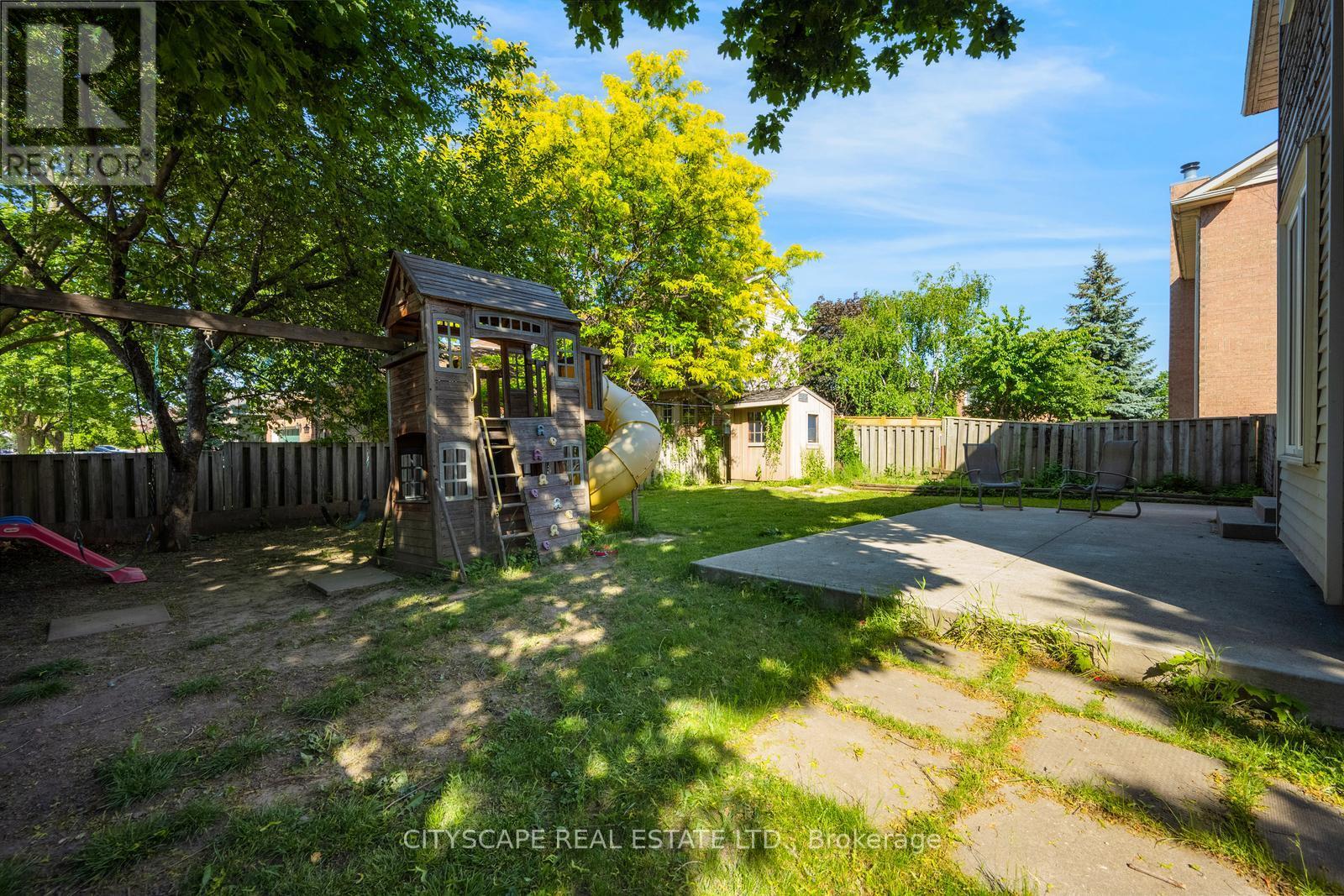 65 MULLIS CRESCENT - 47