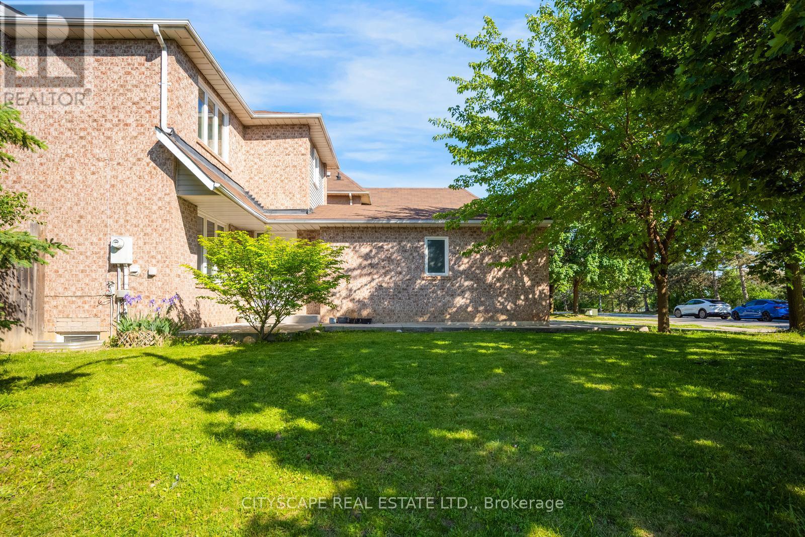 65 MULLIS CRESCENT - 5