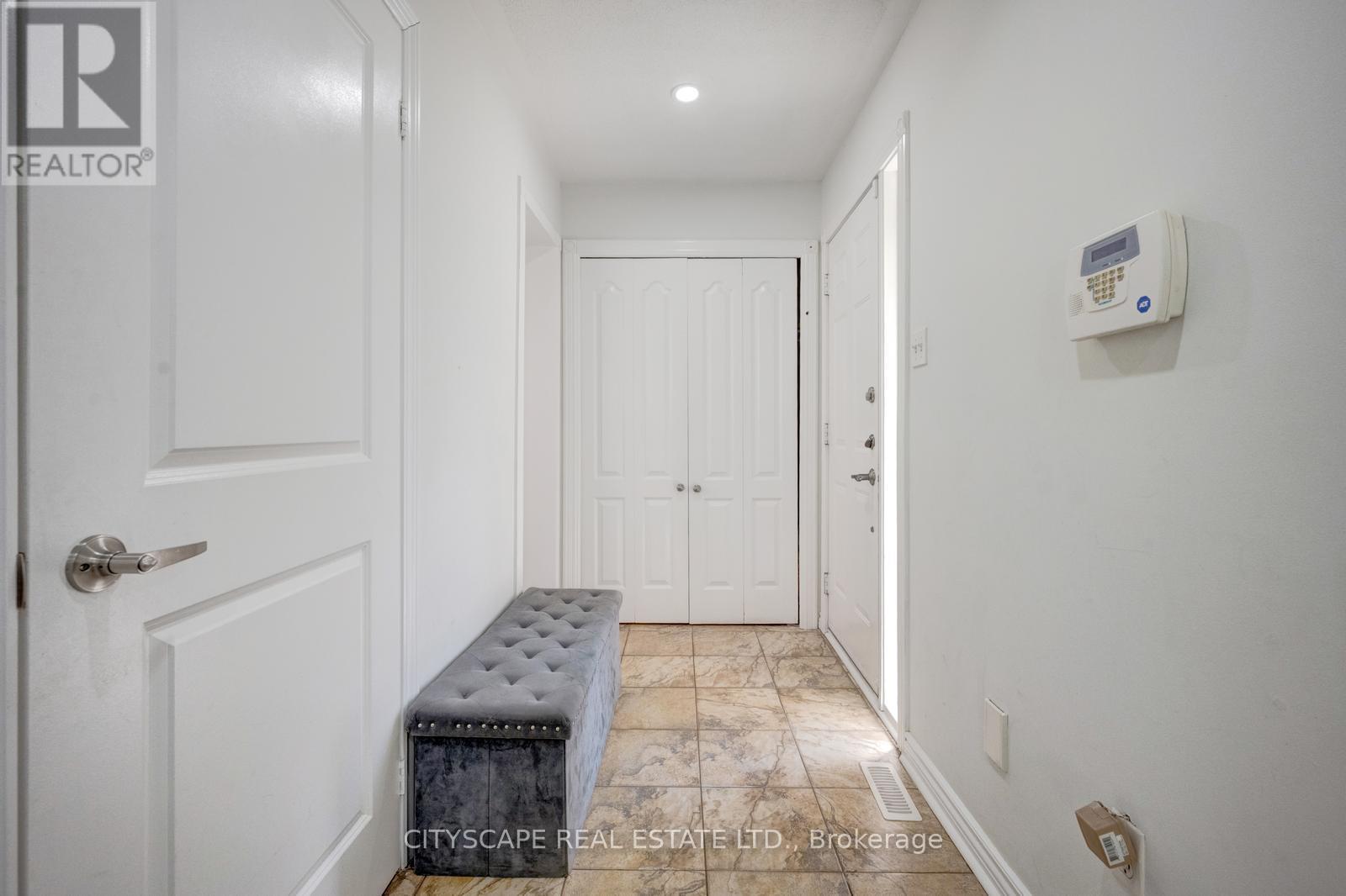 65 MULLIS CRESCENT - 6