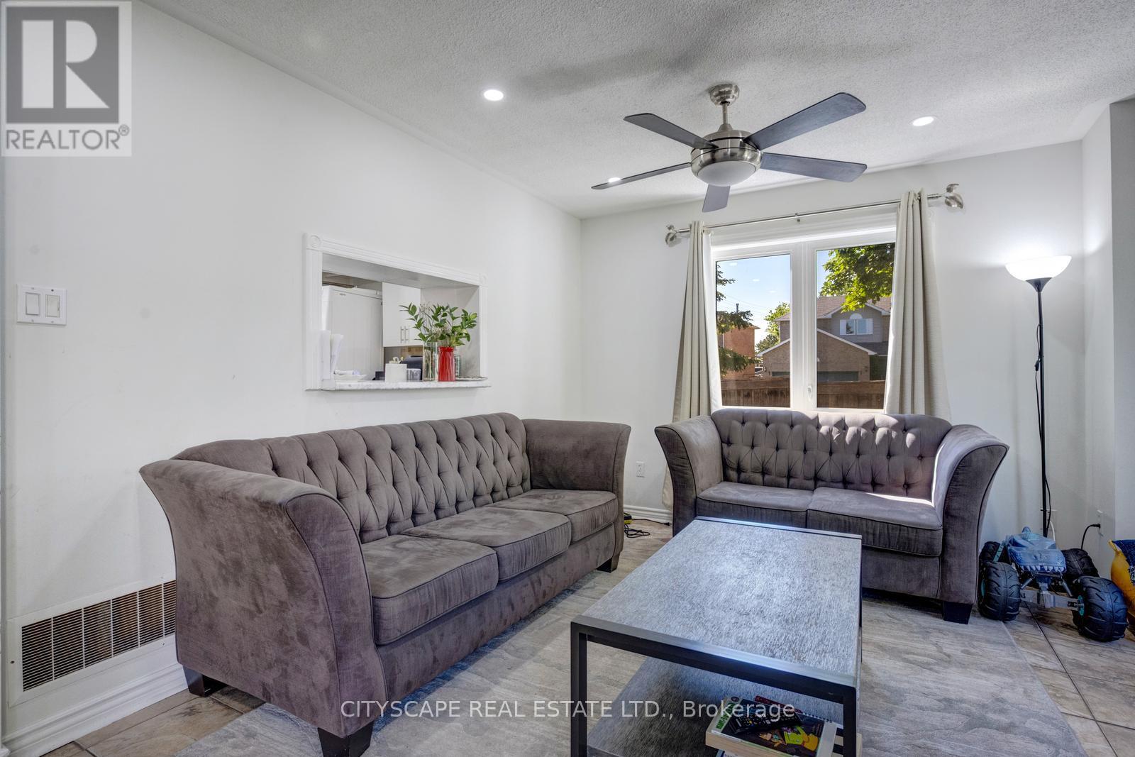 65 MULLIS CRESCENT - 9