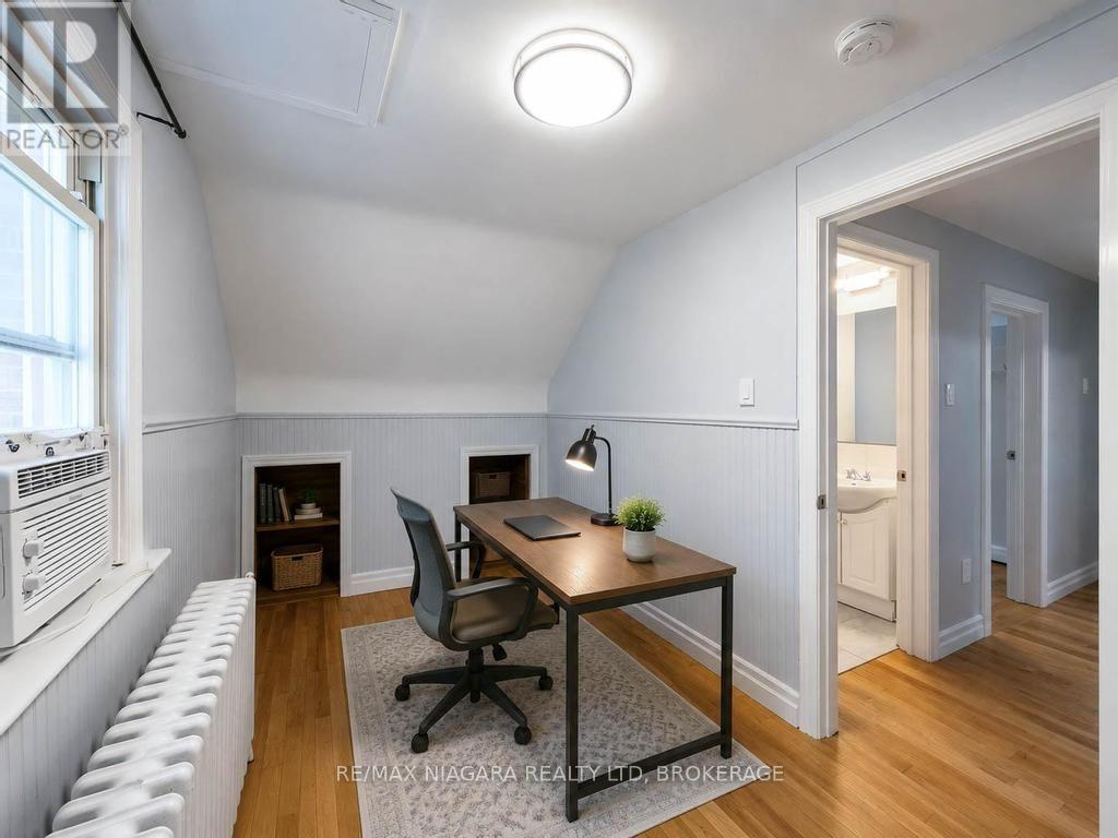 5576 DESSON AVENUE - 23