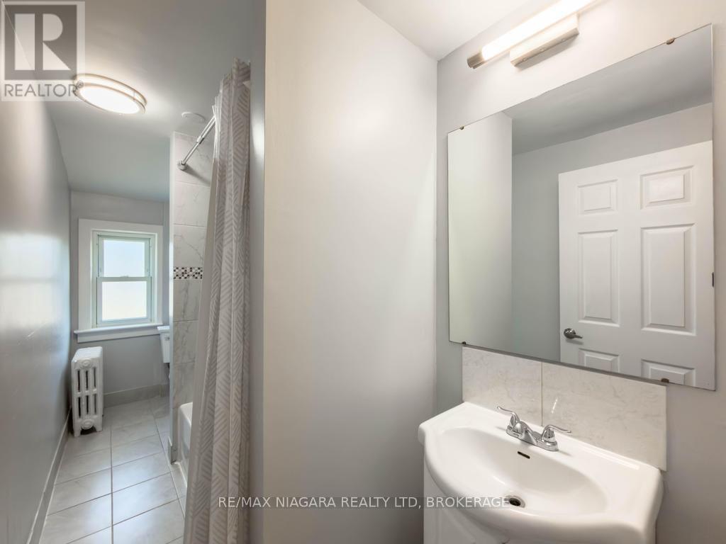 5576 DESSON AVENUE - 20