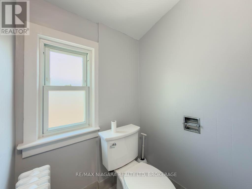 5576 DESSON AVENUE - 22