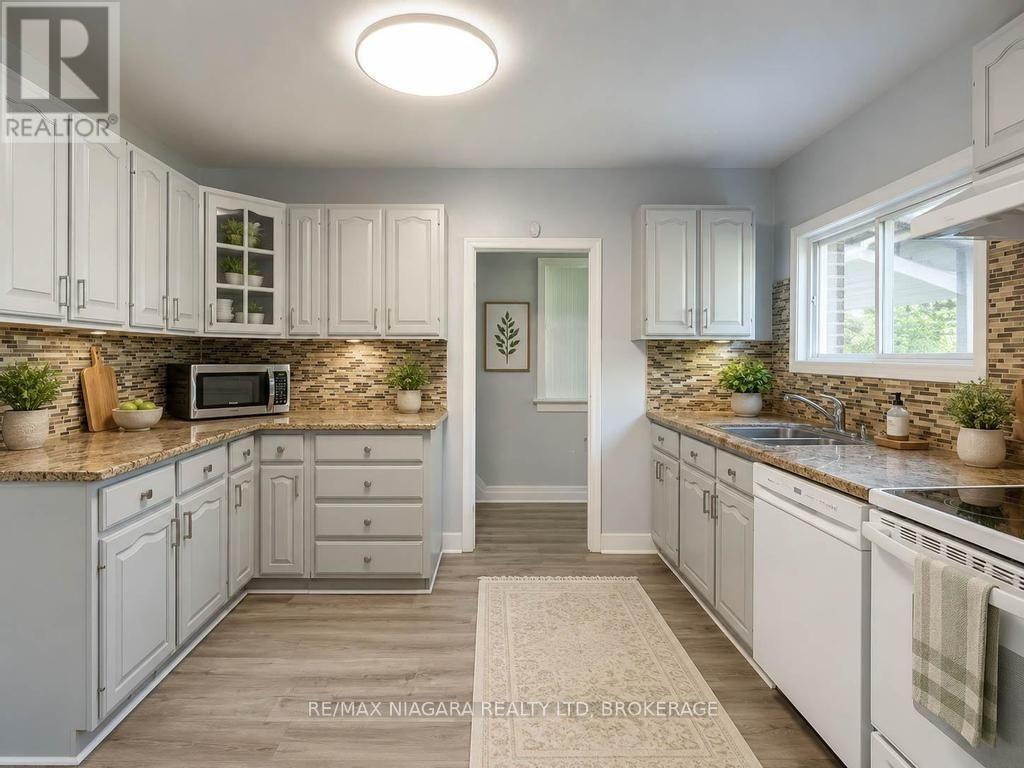 5576 DESSON AVENUE - 16