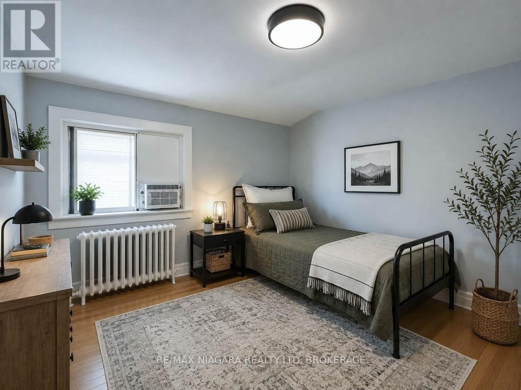5576 DESSON AVENUE - 24