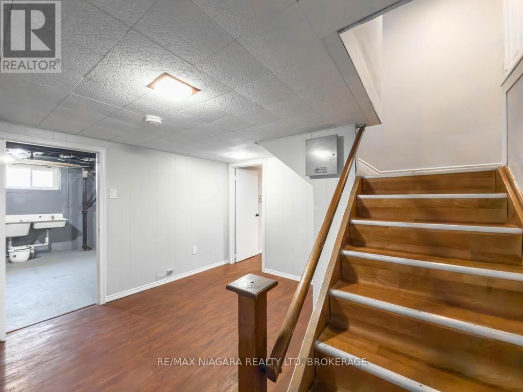 5576 DESSON AVENUE - 27