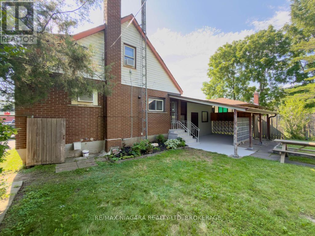 5576 DESSON AVENUE - 39