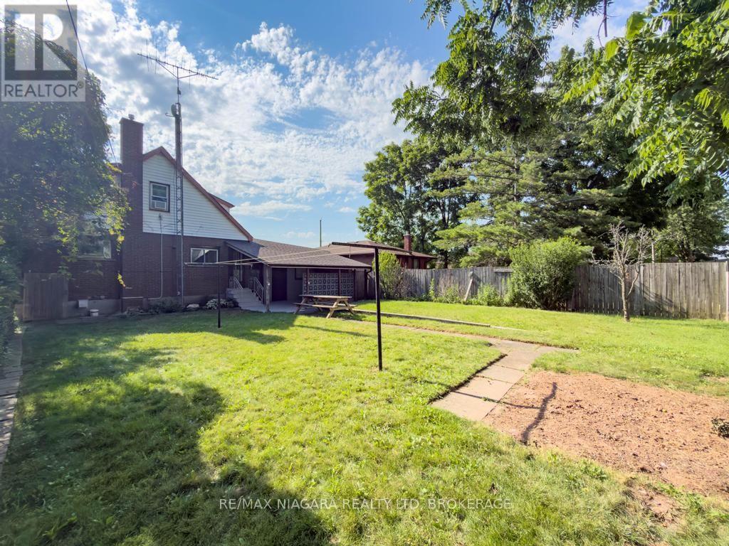 5576 DESSON AVENUE - 44