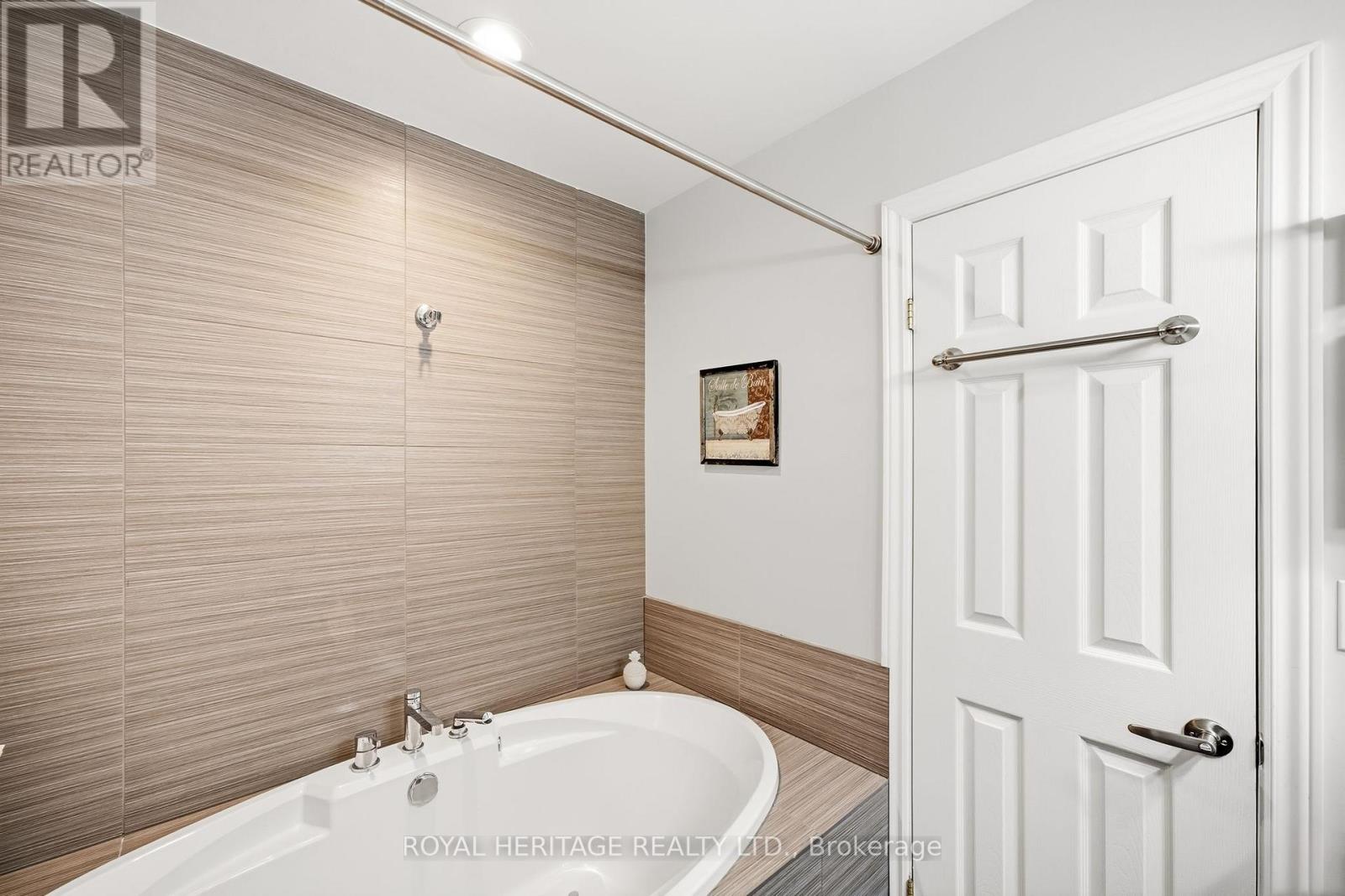 2434 WALLBRIDGE LOYALIST ROAD - 18