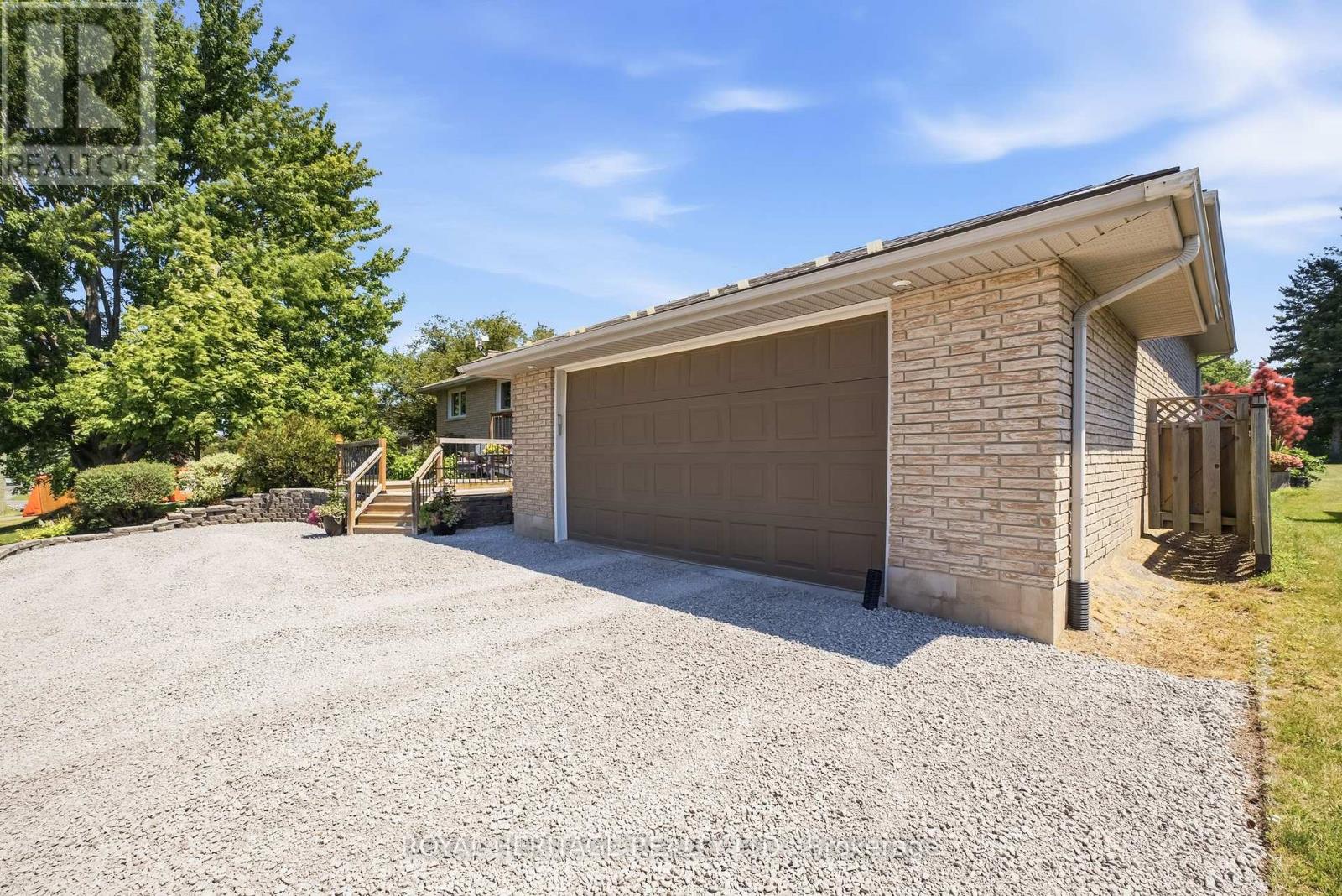 2434 WALLBRIDGE LOYALIST ROAD - 40