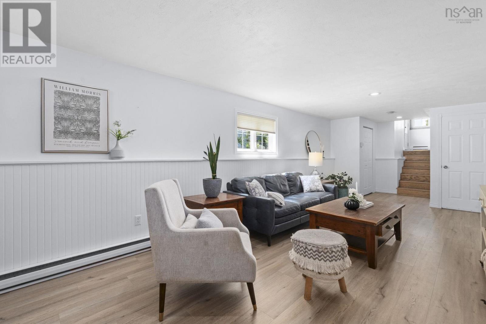 Property 32 of 51 of 44 Tantling Crescent