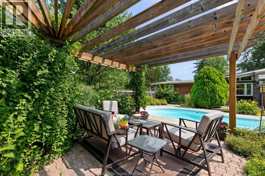 69 KAEL CRESCENT - Image 36