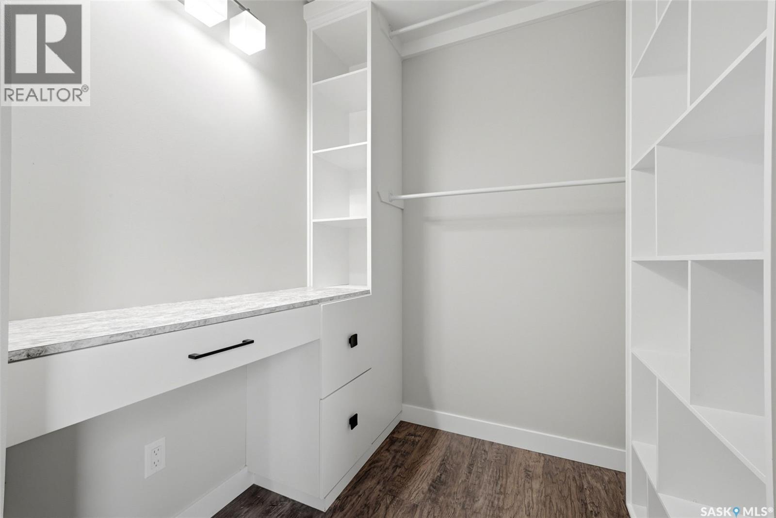 1601 Lacon STREET - 16