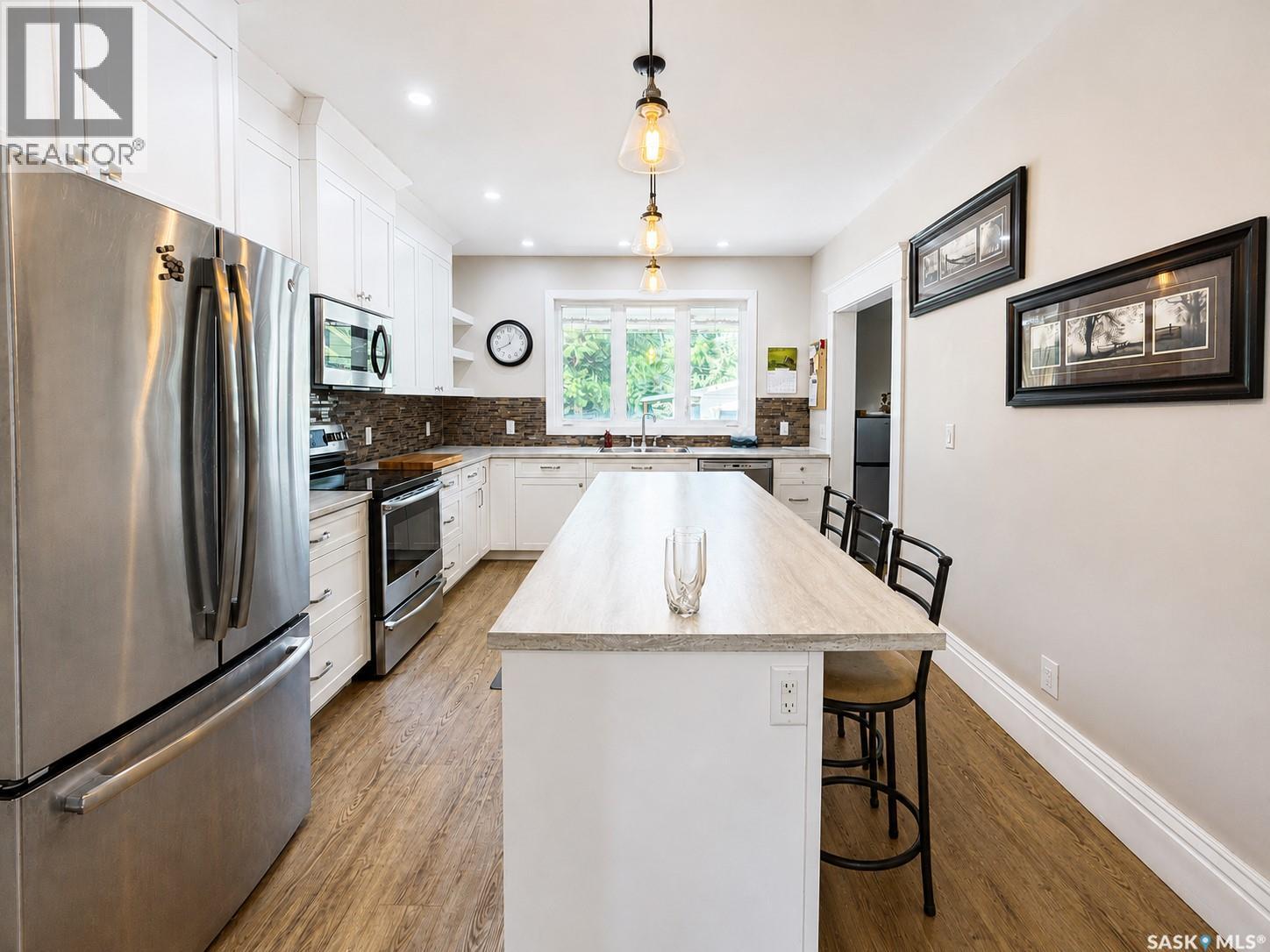 205 3rd AVENUE - 10