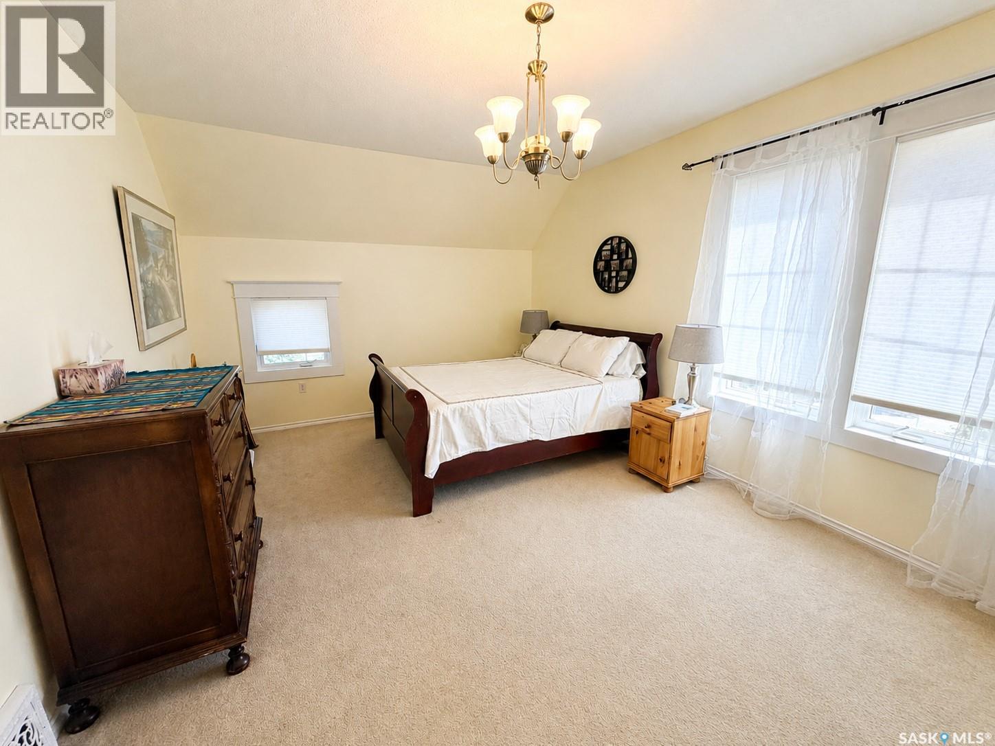 205 3rd AVENUE - 19