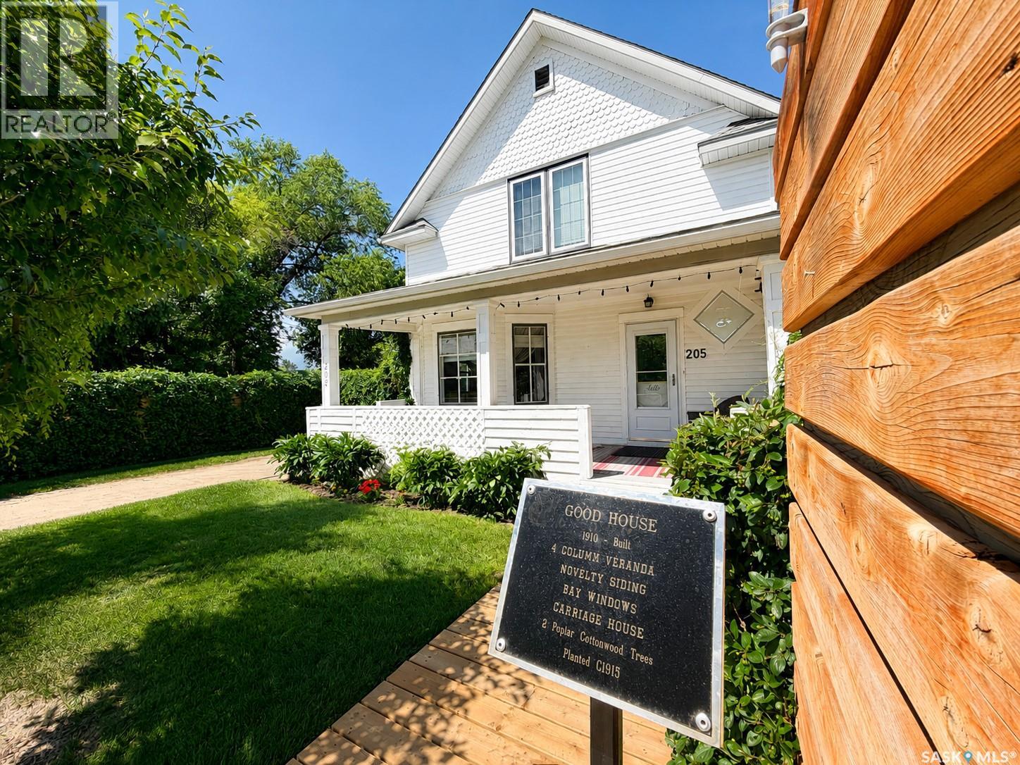 205 3rd AVENUE - 2