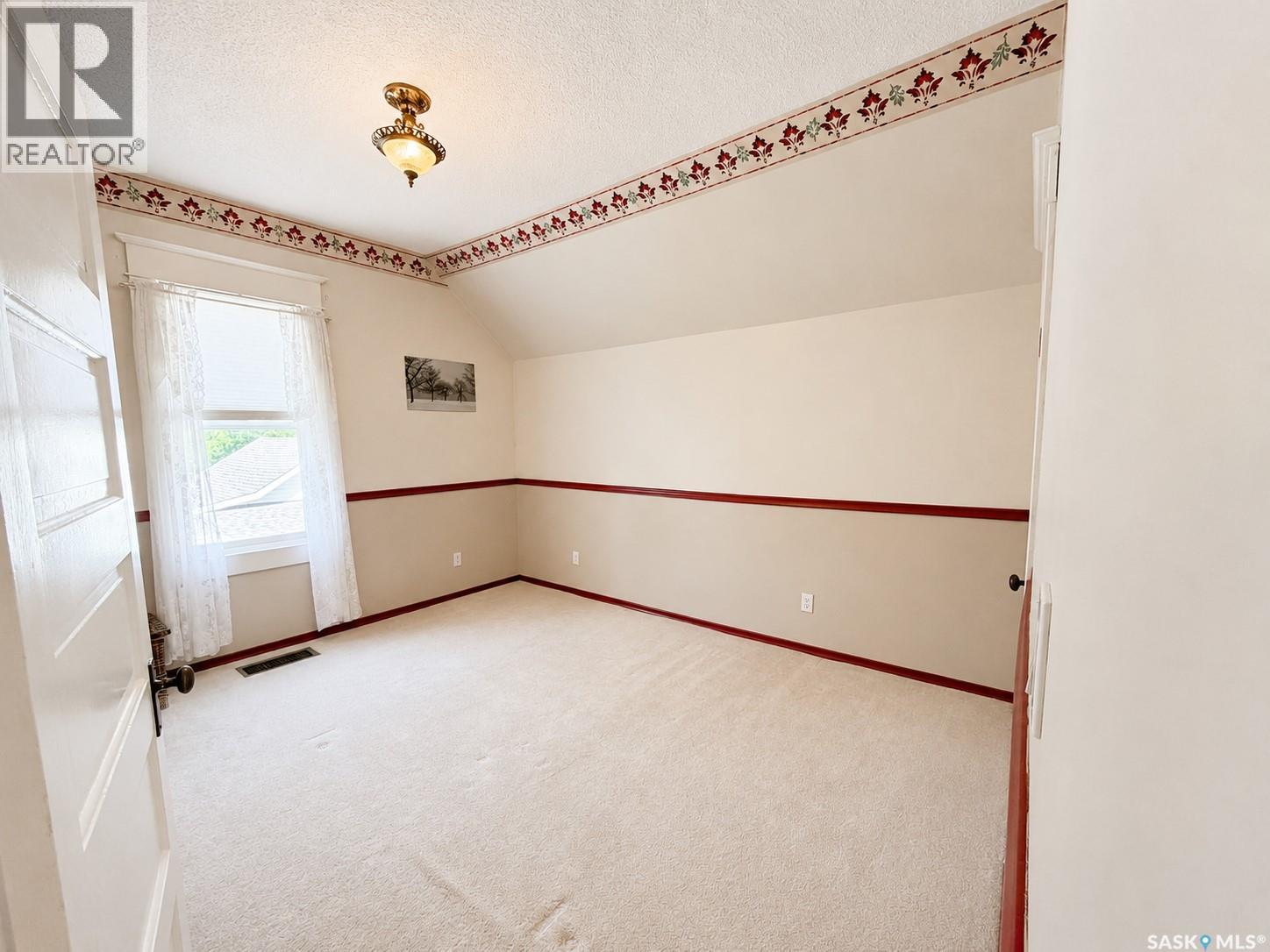 205 3rd AVENUE - 27