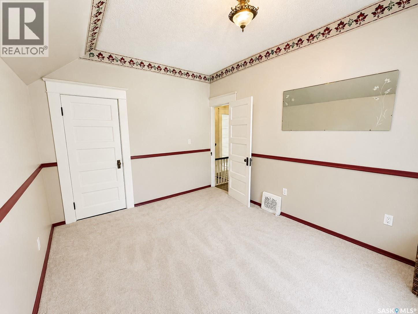 205 3rd AVENUE - 28