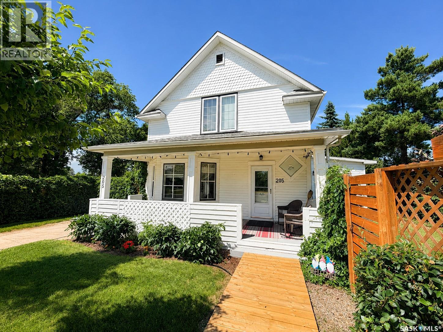 205 3rd AVENUE - 3