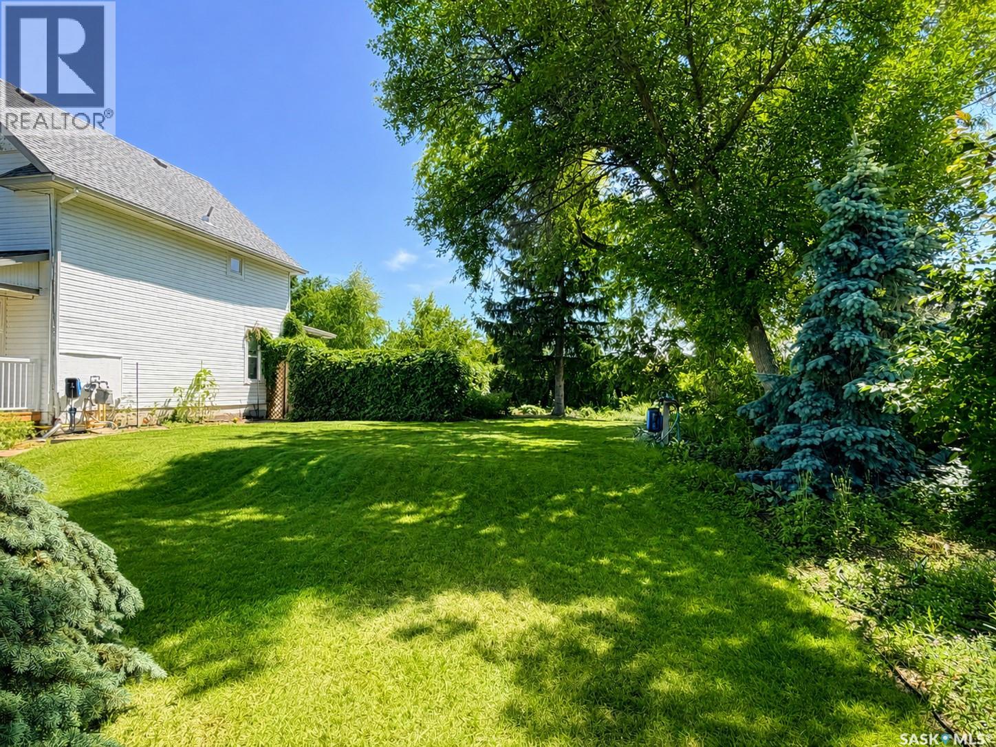 205 3rd AVENUE - 33