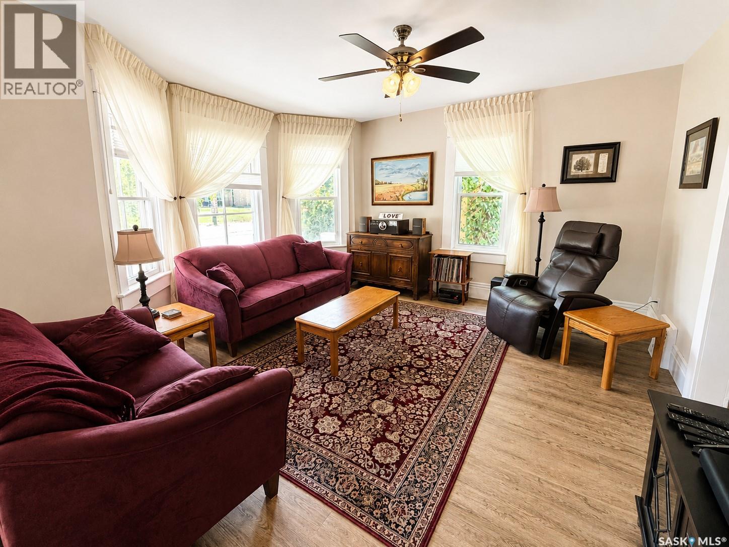 205 3rd AVENUE - 7