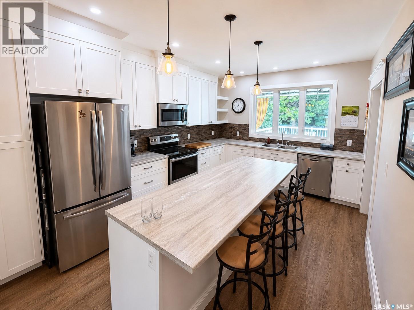 205 3rd AVENUE - 9